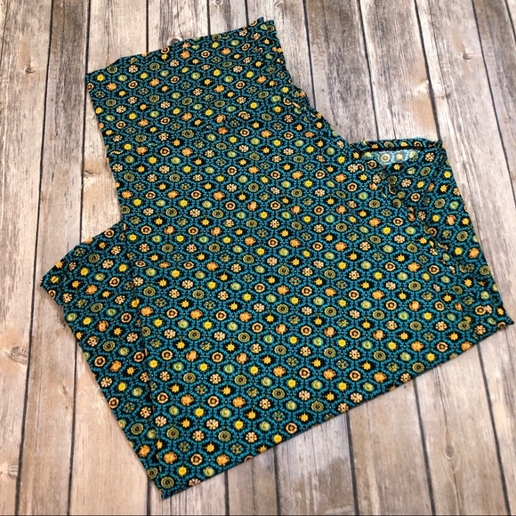 ♦️2/$30 Azure LuLaRoe A-line Skirt / Top - Picture 2 of 8